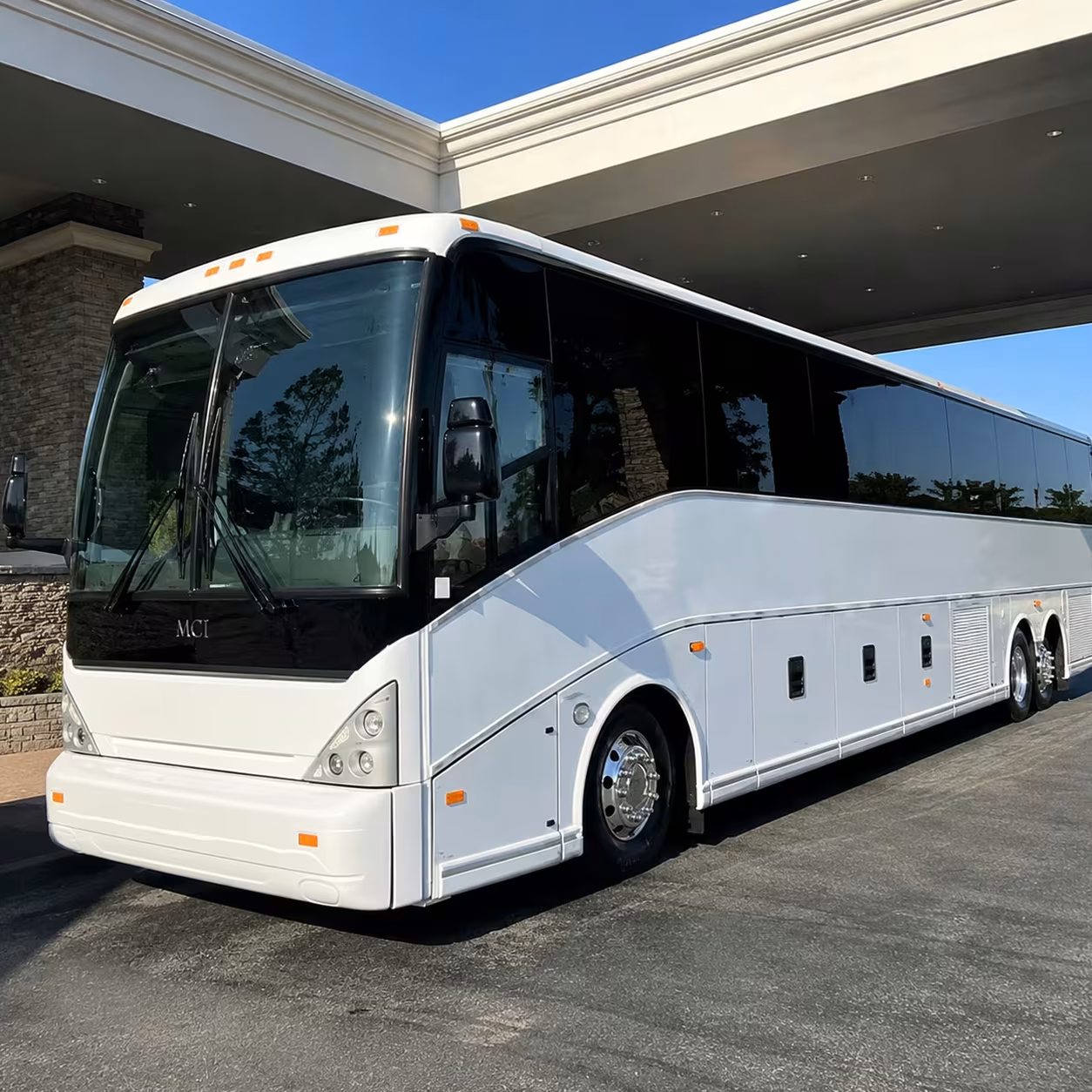 pleasanton bus rentals for conference and event arrivals