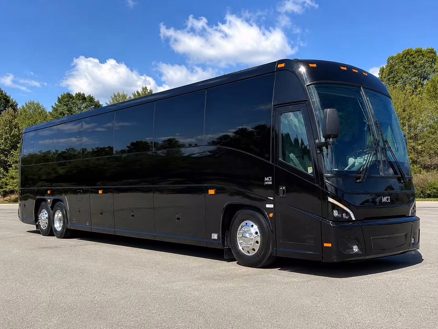 pleasanton school charter bus rentals that keep classes together